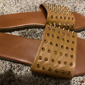 Madden girl size 8.5 brown/gold sandals